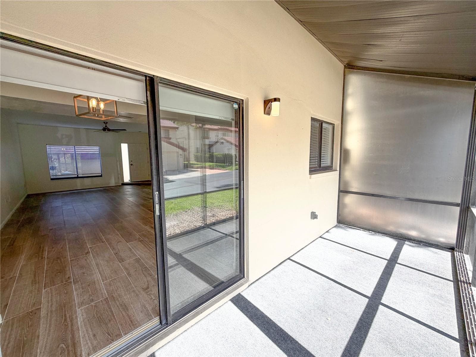 Townhouse at 3460 COUNTRYSIDE BLVD #60, CLEARWATER, photo 18 of 22