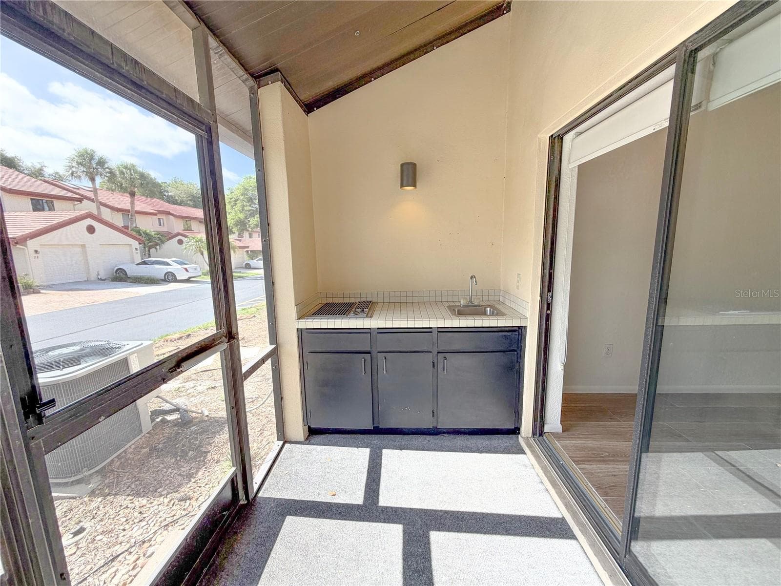 Townhouse at 3460 COUNTRYSIDE BLVD #60, CLEARWATER, photo 19 of 22