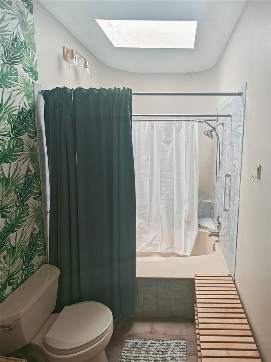 BATH 2 - 4907 82ND PL E, SARASOTA