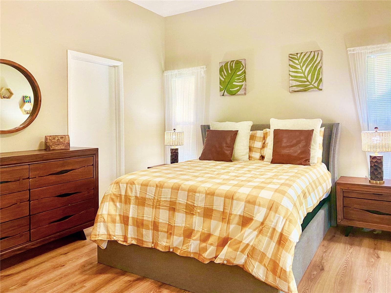 MBR - 4907 82ND PL E, SARASOTA