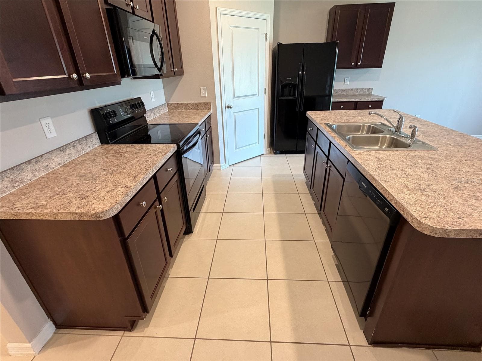 Single Family Residence at 2822 NE 44TH RD, OCALA, photo 5 of 18
