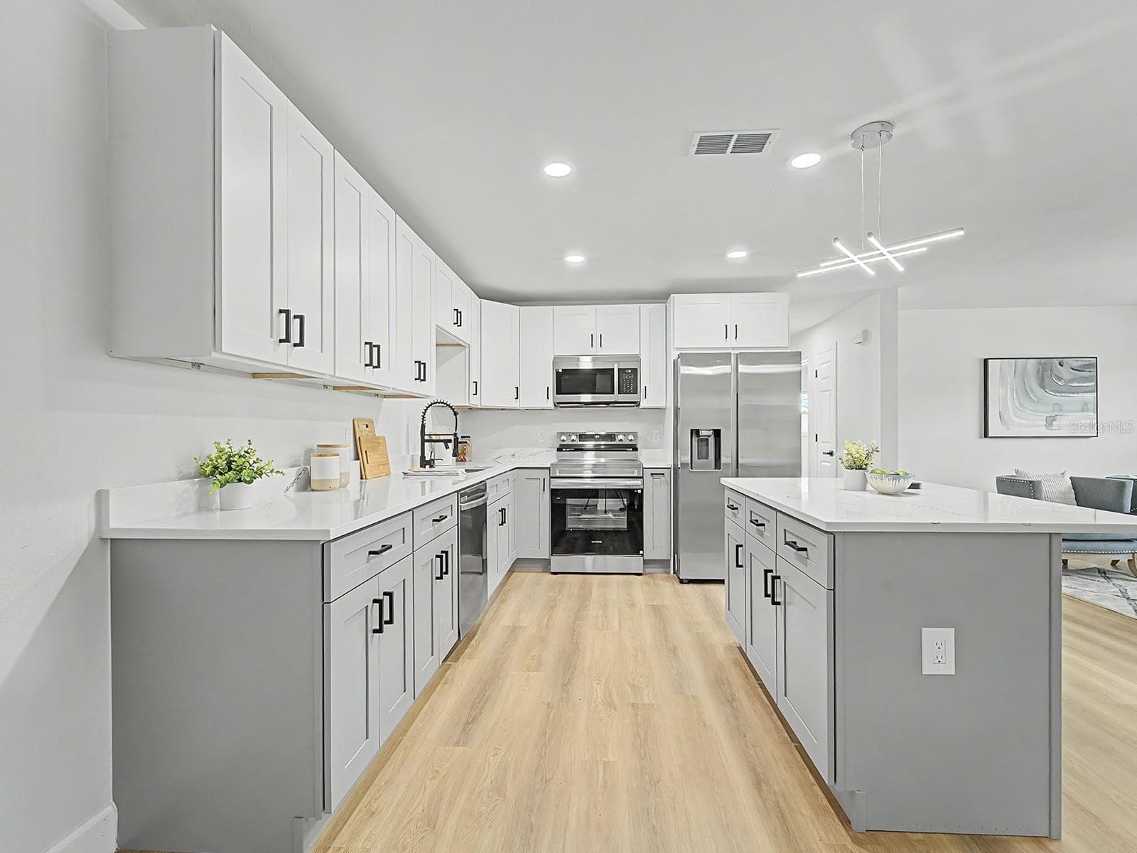 Single Family Residence at 1354 ROSERY RD NE, LARGO, photo 8 of 40