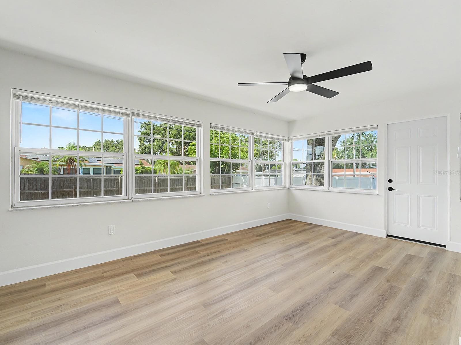 Single Family Residence at 1354 ROSERY RD NE, LARGO, photo 22 of 40