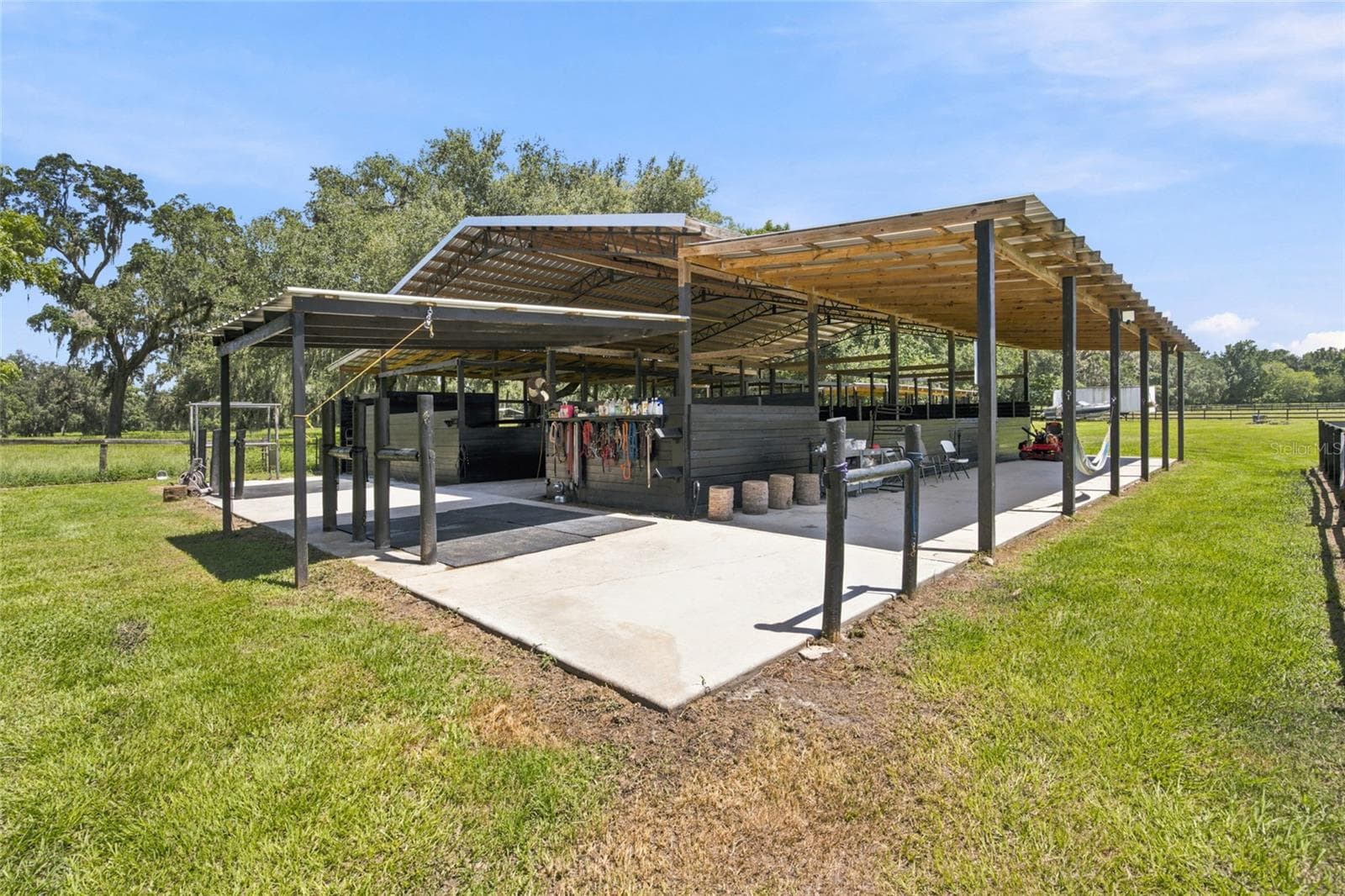 Single Family Residence at 3875 SE 118TH LN, BELLEVIEW, photo 4 of 63