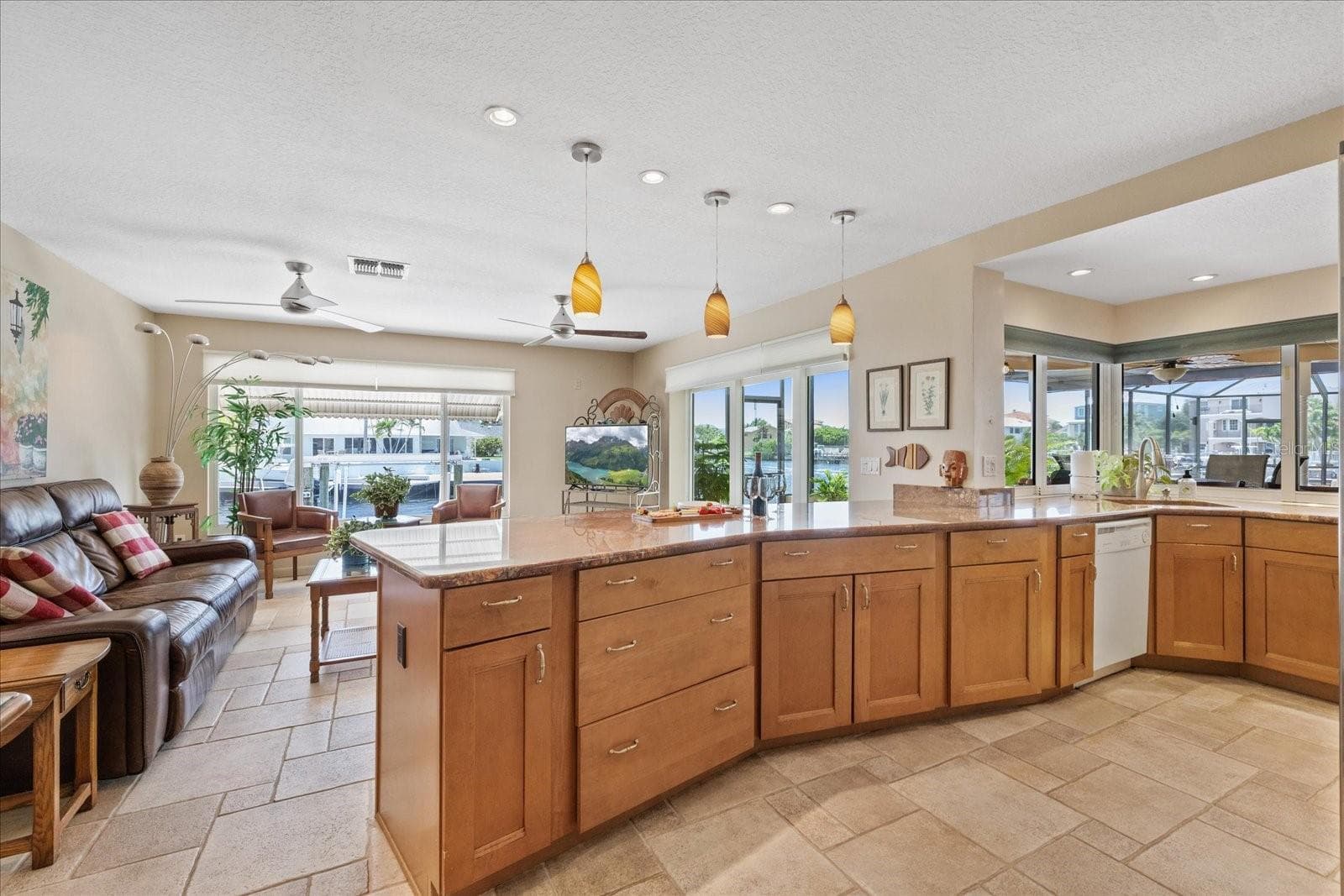 Kitchen / breakfast bar - 3154 TRIDENT TER, NEW PORT RICHEY