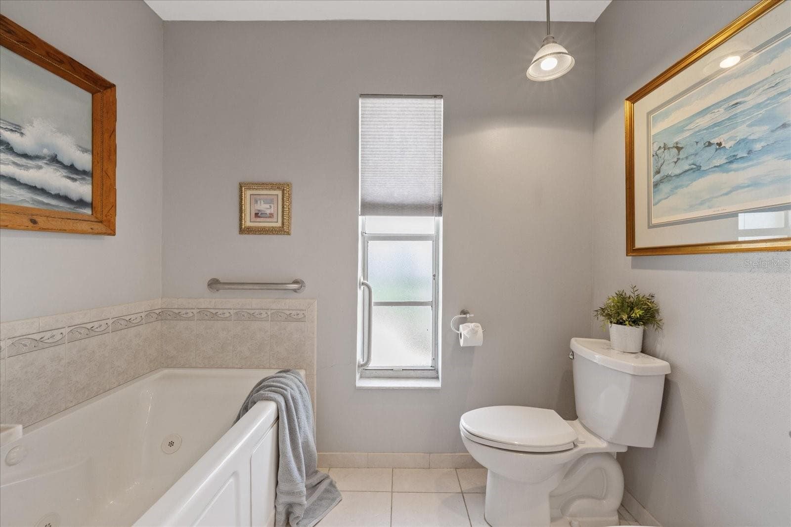 Primary ensuite with dual vanity, walk in shower, garden jetted tub, toilet and bidet. (bidet not working) - 3154 TRIDENT TER, NEW PORT RICHEY