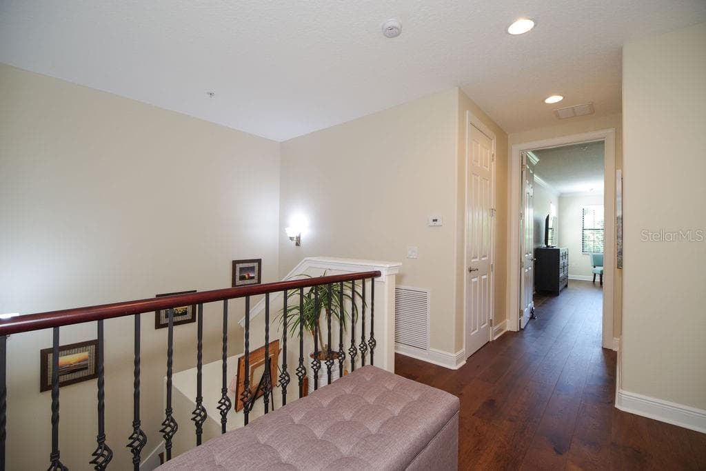 LEVEL TWO HALLWAY VIEWS - 1541 CORKERY CT #1541, WINTER SPRINGS