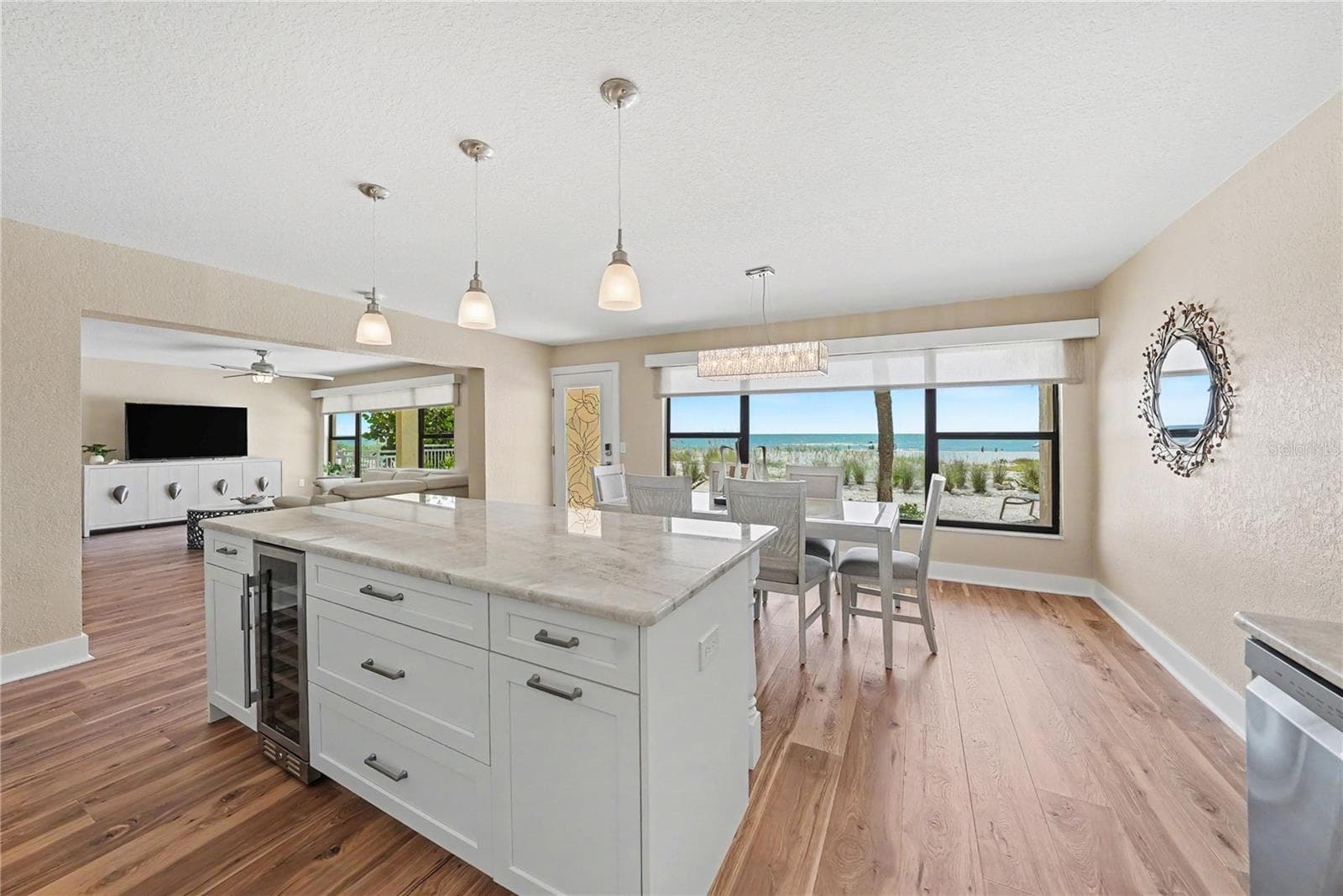 Single Family Residence at 19936 GULF BLVD, INDIAN SHORES, photo 19 of 55