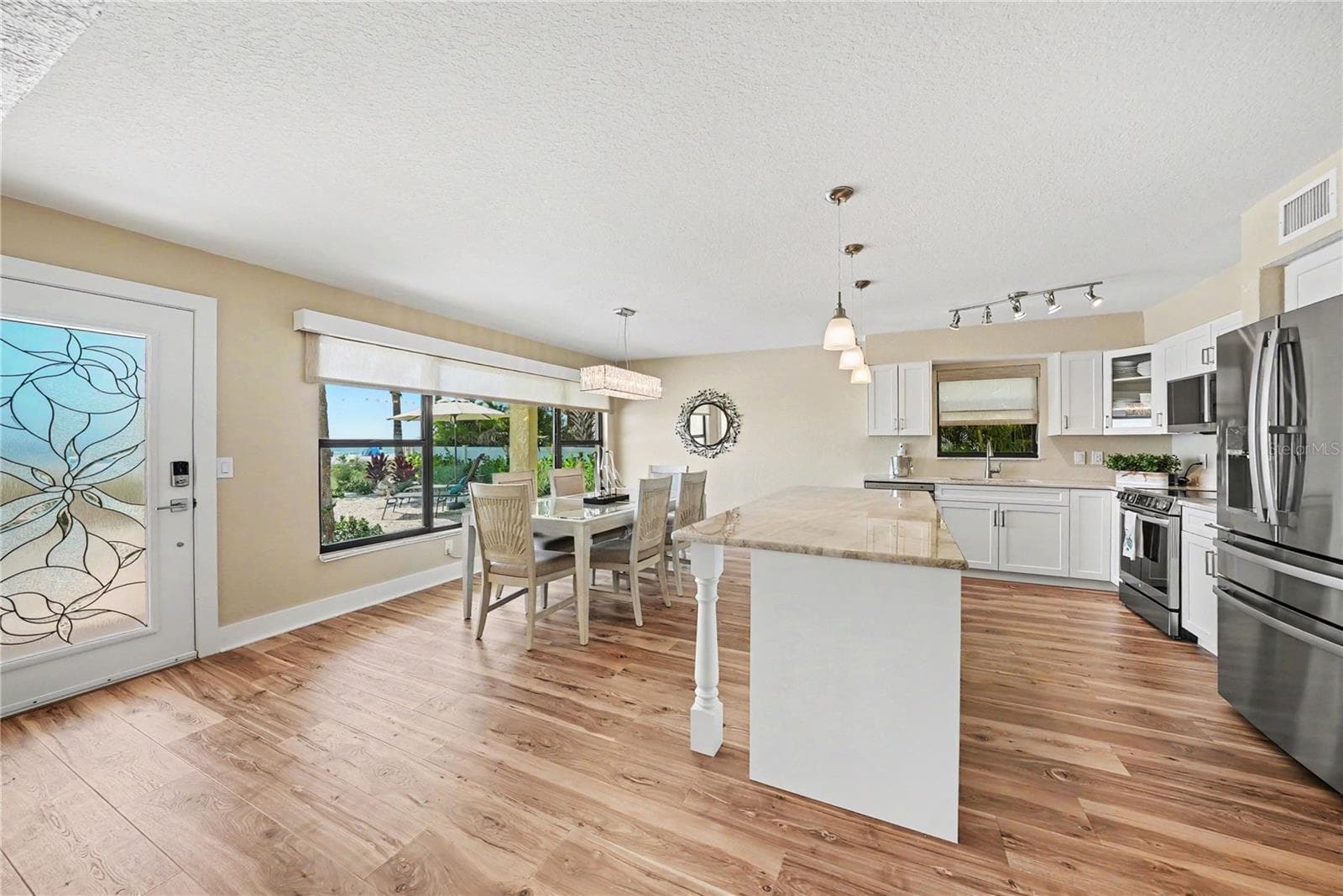 Single Family Residence at 19936 GULF BLVD, INDIAN SHORES, photo 18 of 55