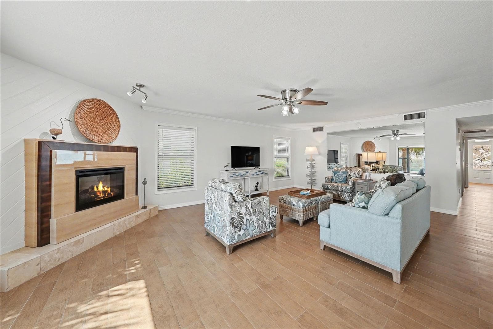 Single Family Residence at 19936 GULF BLVD, INDIAN SHORES, photo 37 of 55