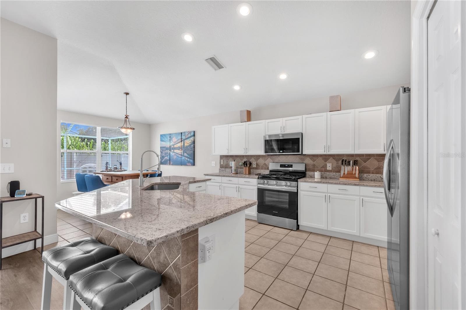 kitchen - 4306 ORANGE RIDGE CT, VALRICO