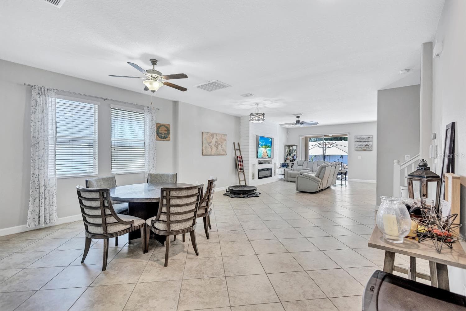 Single Family Residence at 11911 TWILIGHT DARNER PL, RIVERVIEW, photo 6 of 21