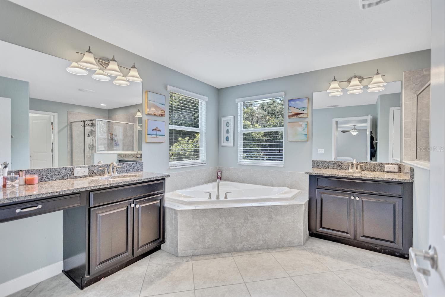 Single Family Residence at 11911 TWILIGHT DARNER PL, RIVERVIEW, photo 15 of 21