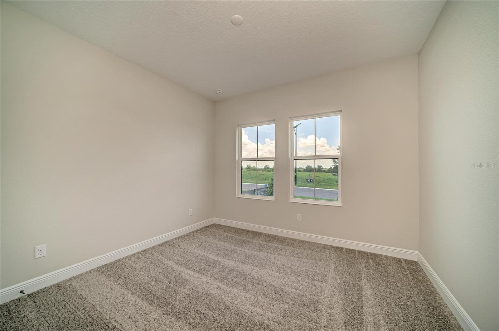 Single Family Residence at 9806 LEAF GREEN LN, DADE CITY, photo 23 of 34