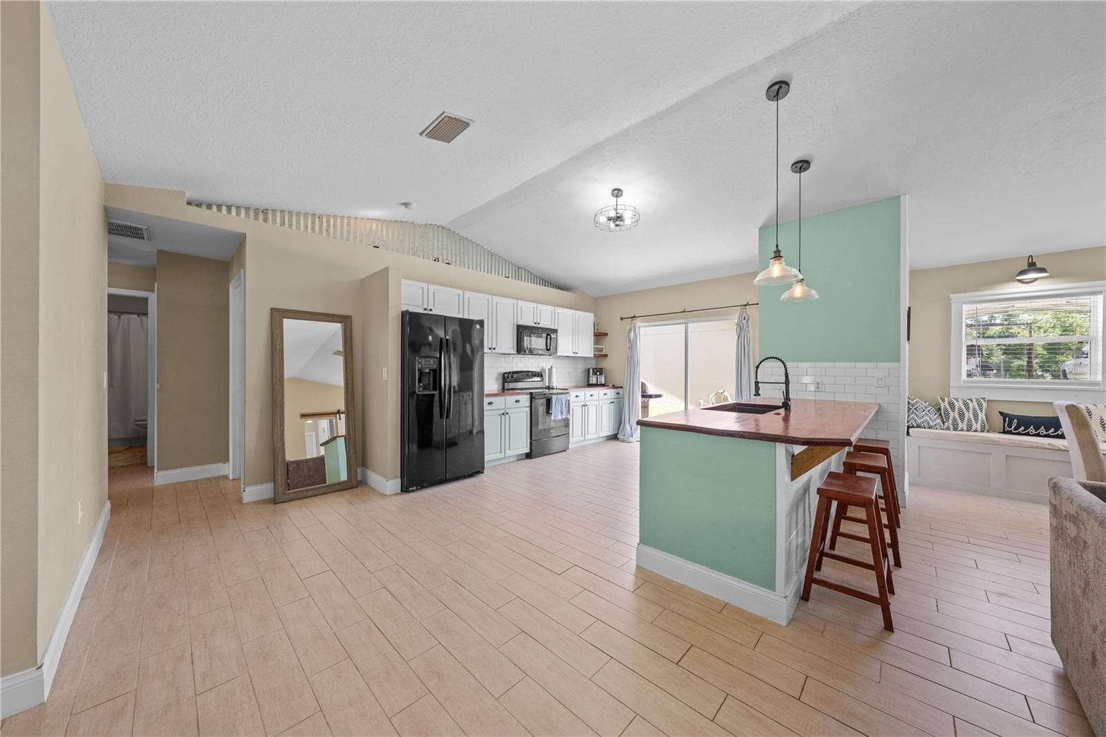 Single Family Residence at 4865 MEADOW DR, ST CLOUD, photo 5 of 33