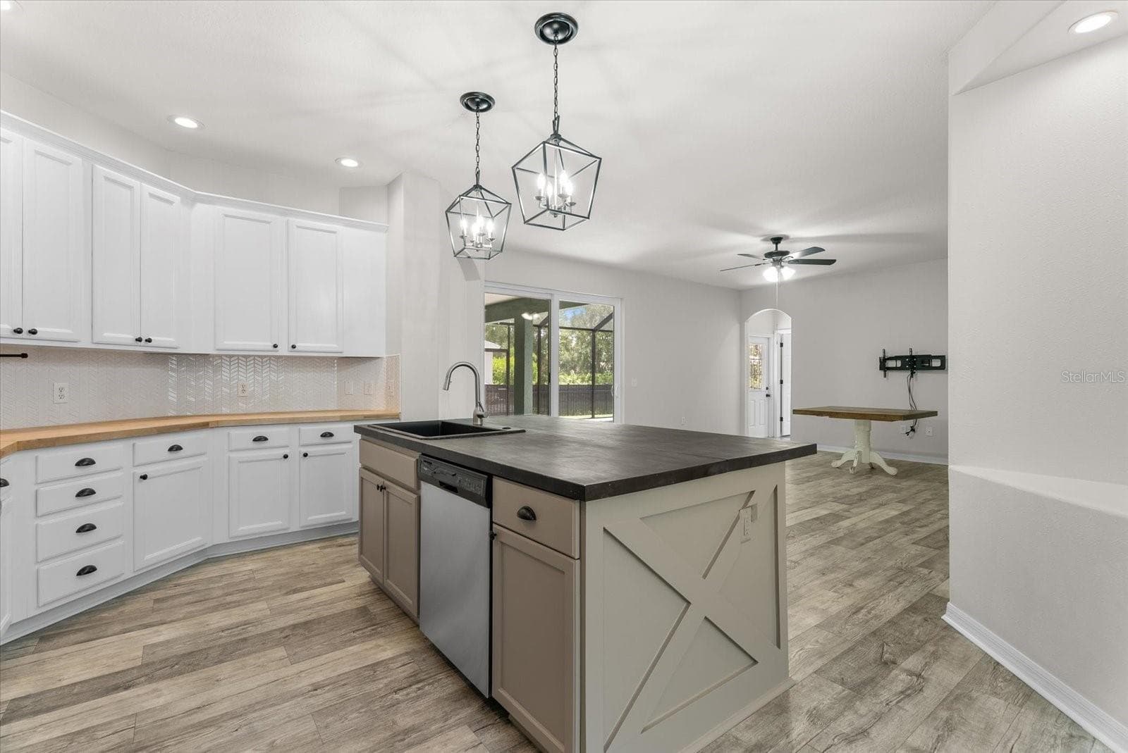 Single Family Residence at 12211 23RD ST E, PARRISH, photo 12 of 39