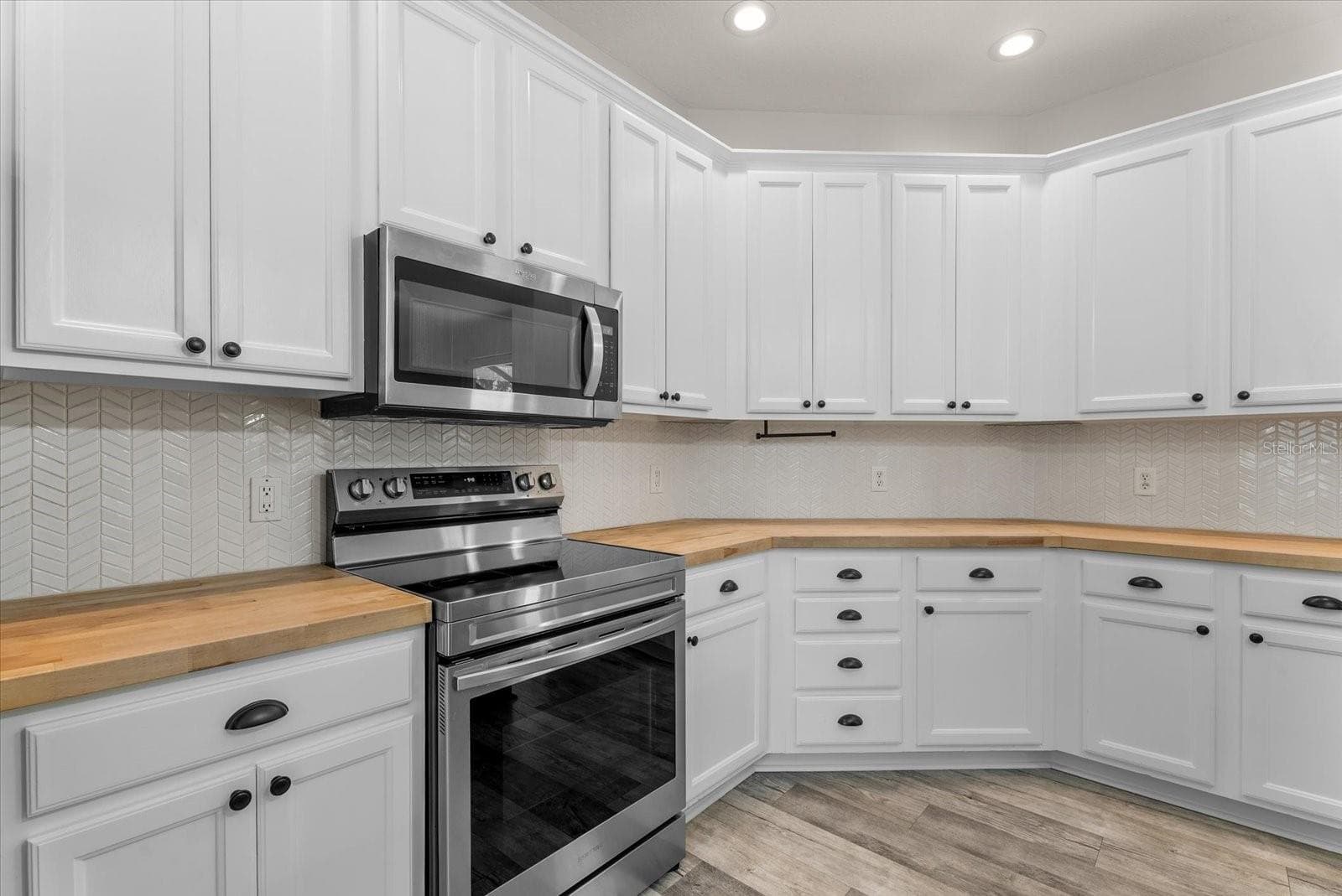 Single Family Residence at 12211 23RD ST E, PARRISH, photo 13 of 39