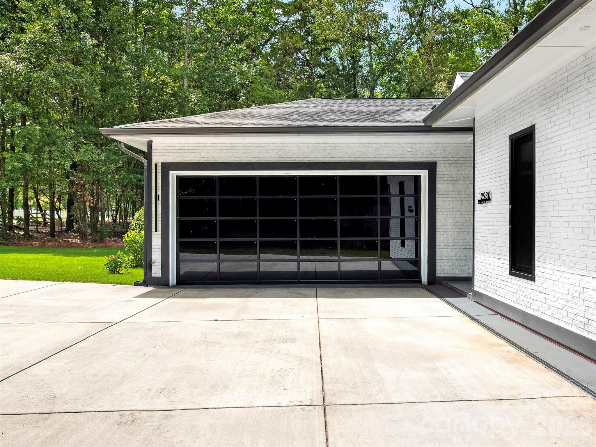 Single Family Residence at 12930 Hamilton Road, Charlotte, photo 5 of 46