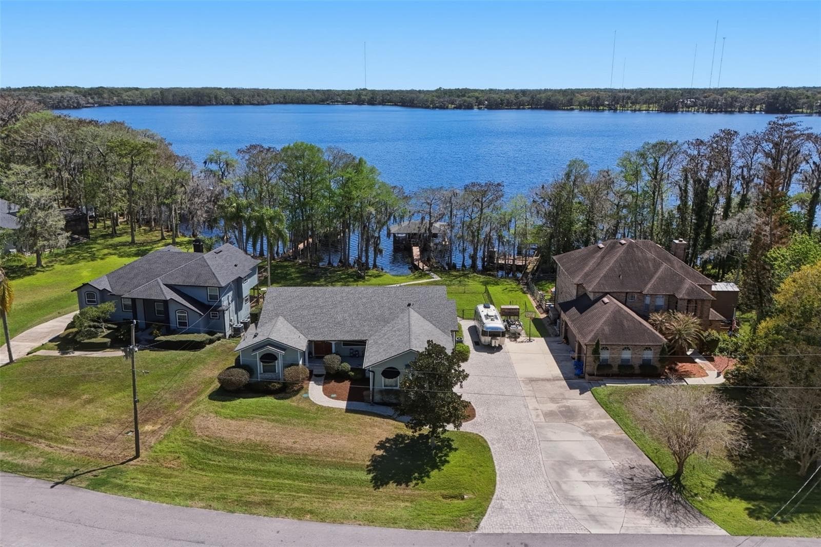 834 MILLSHORE DR