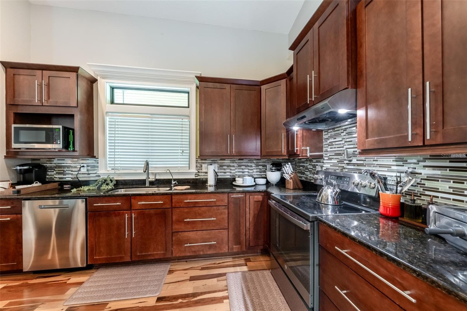 Kitchen - 834 MILLSHORE DR, CHULUOTA