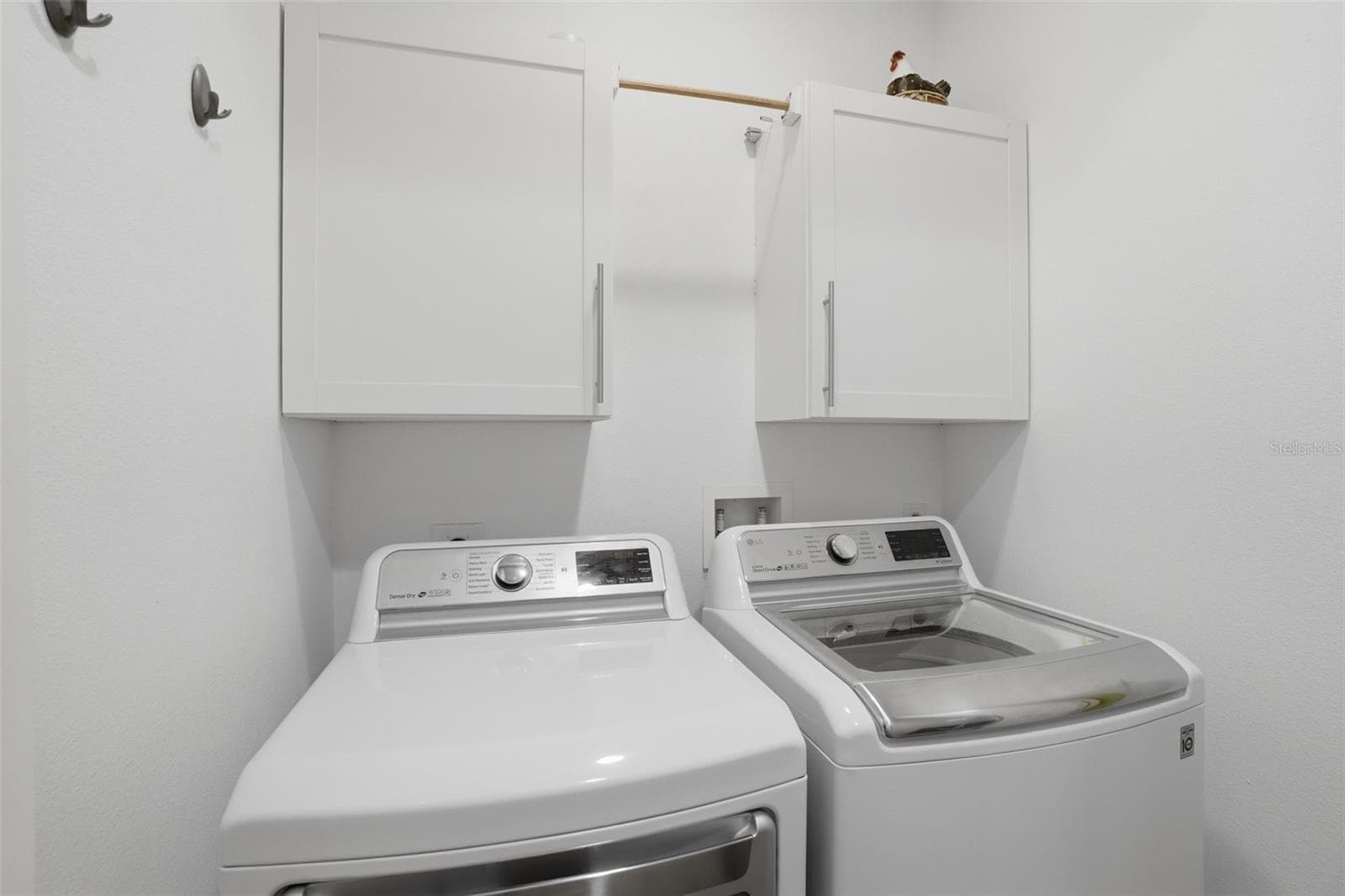 Inside laundry - 834 MILLSHORE DR, CHULUOTA