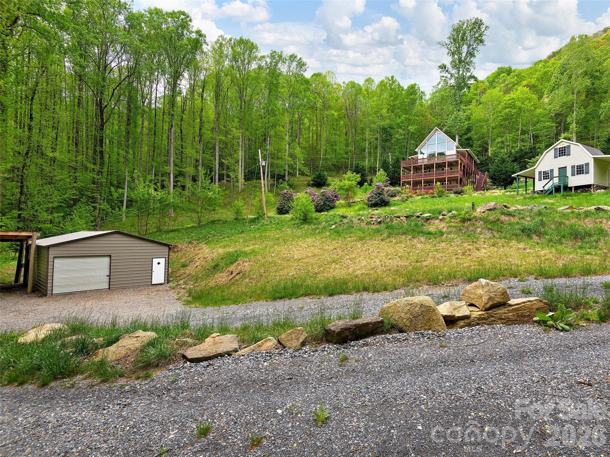 Single Family Residence at 575 Twin Brook Drive, Waynesville, photo 5 of 37