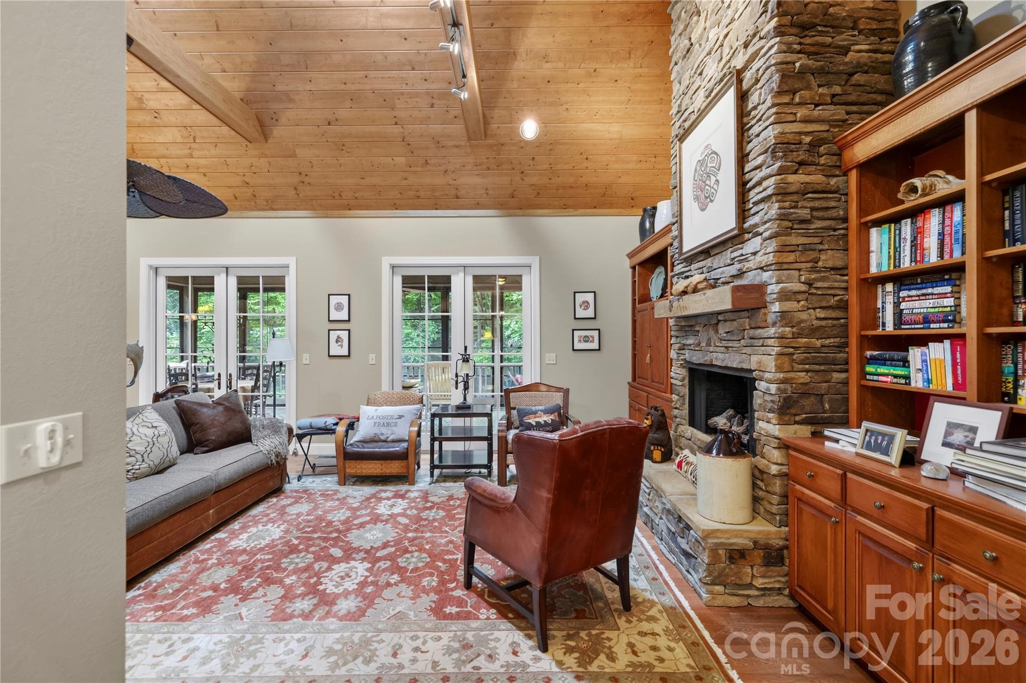 Single Family Residence at 911 Buckberry Drive N, Sapphire, photo 9 of 45