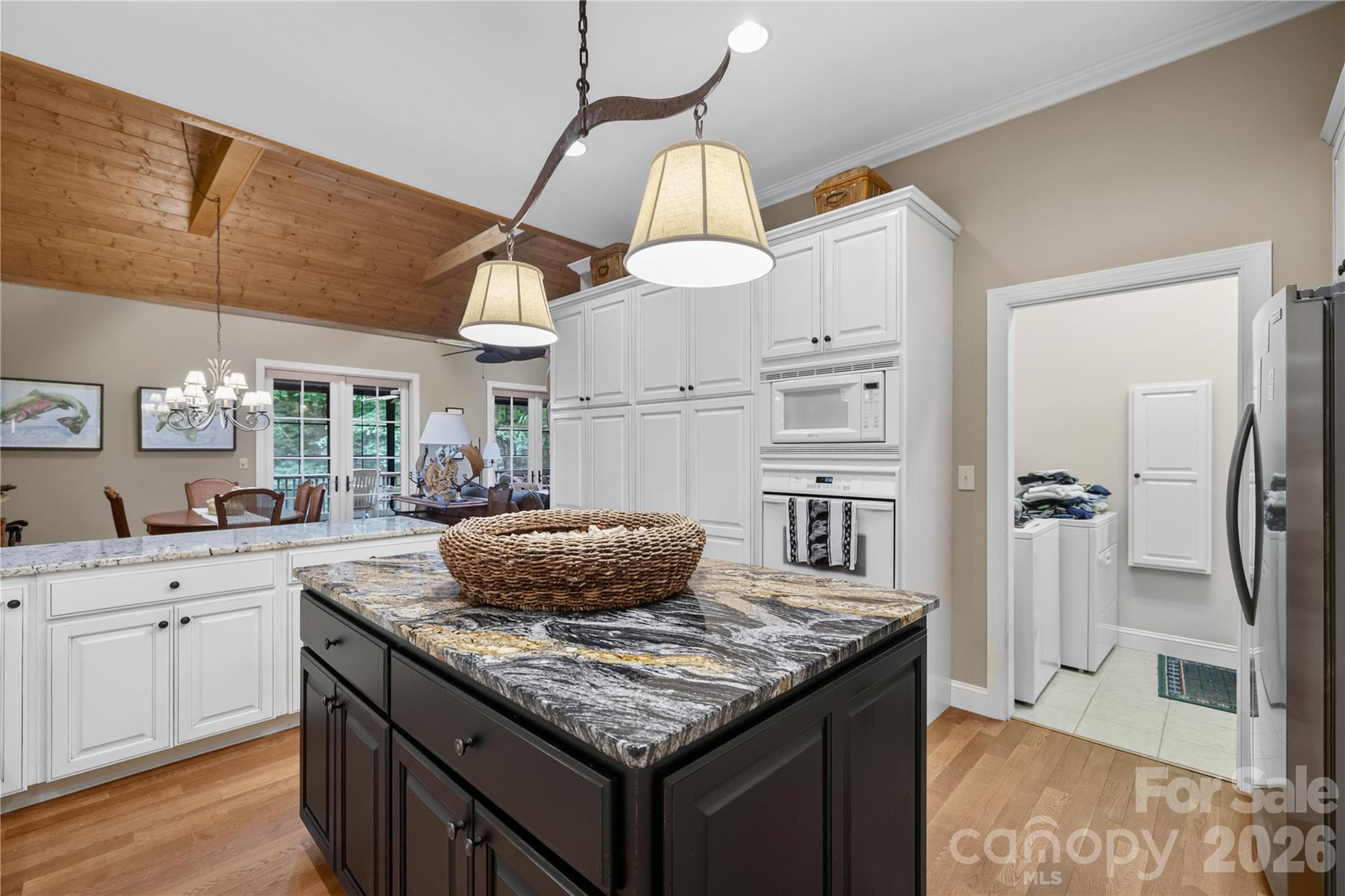 Single Family Residence at 911 Buckberry Drive N, Sapphire, photo 20 of 45
