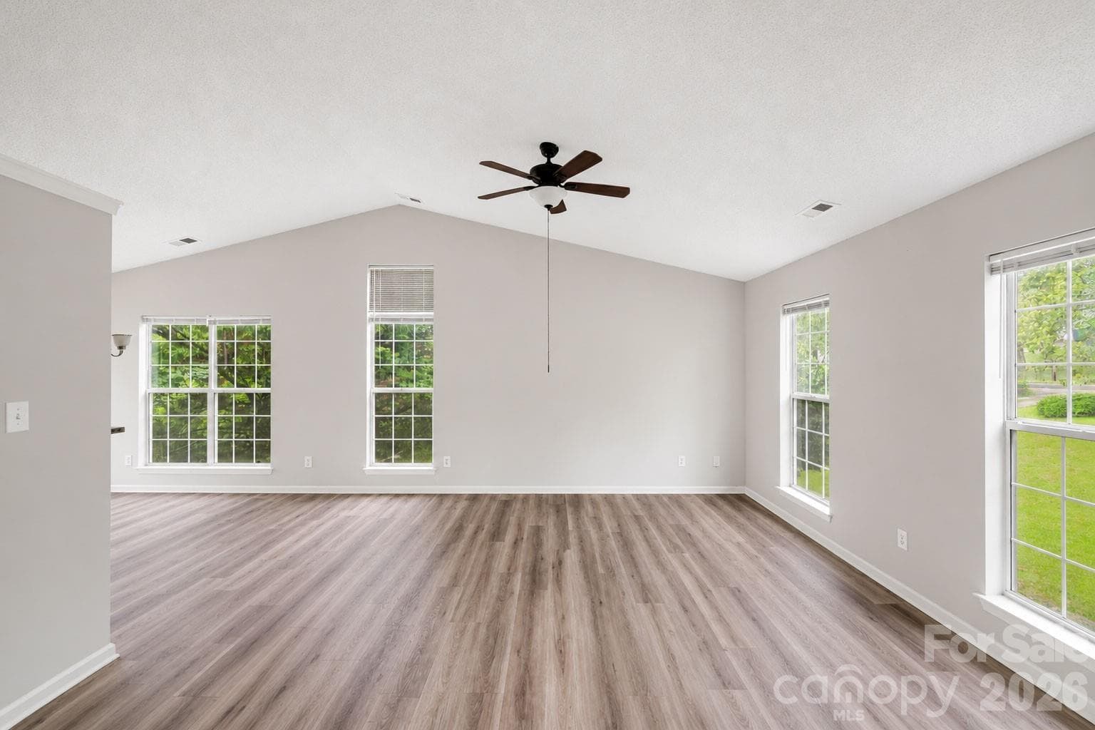 Single Family Residence at 1828 Sugar Hollow Drive, Charlotte, photo 3 of 22