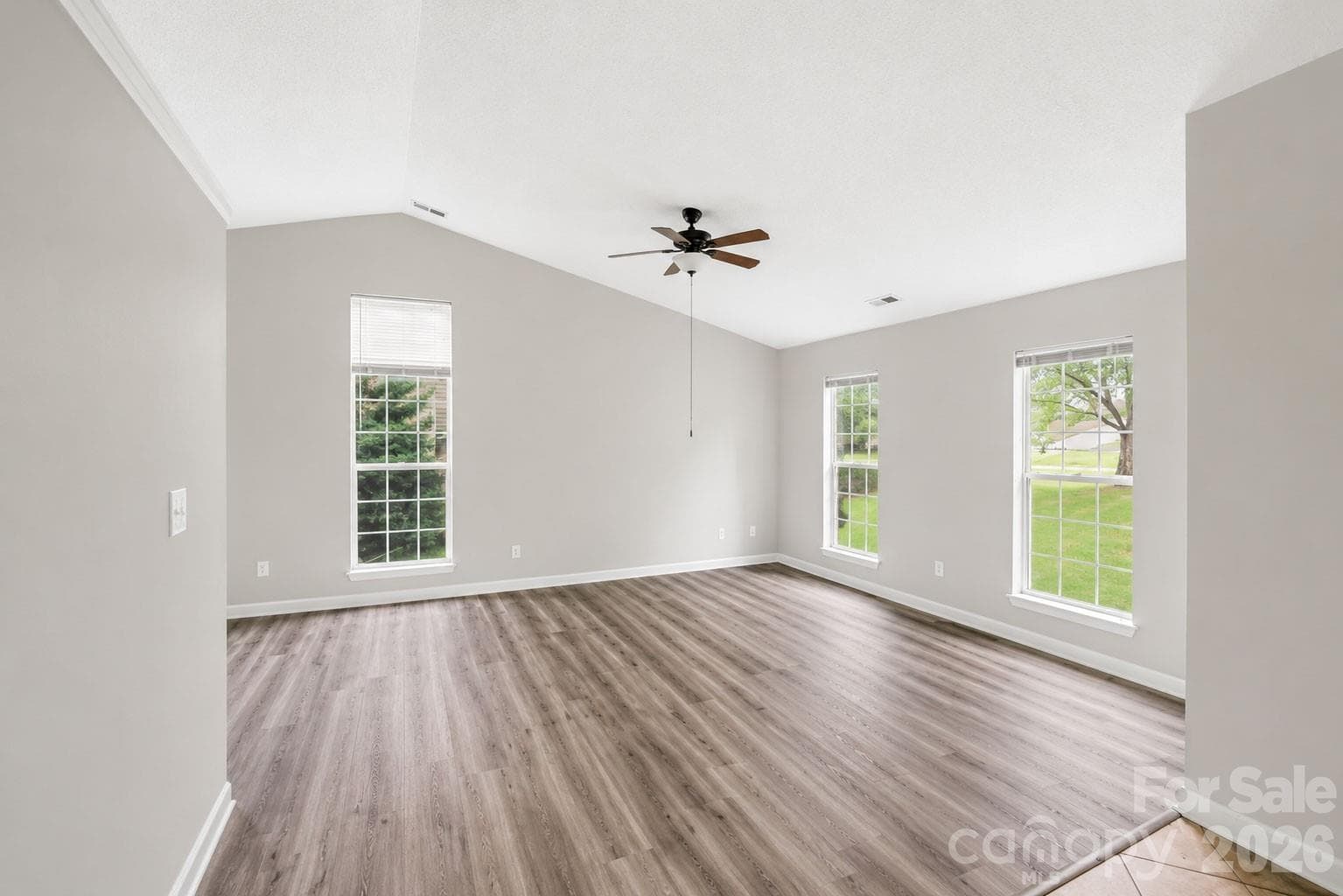 Single Family Residence at 1828 Sugar Hollow Drive, Charlotte, photo 10 of 22