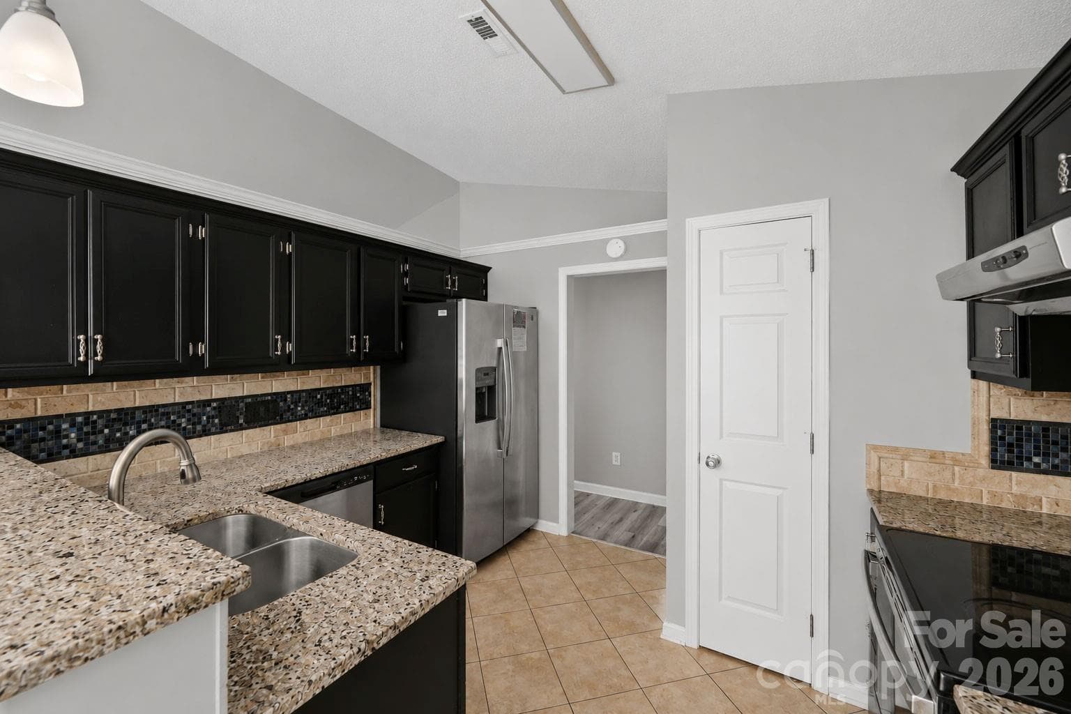 Single Family Residence at 1828 Sugar Hollow Drive, Charlotte, photo 13 of 22