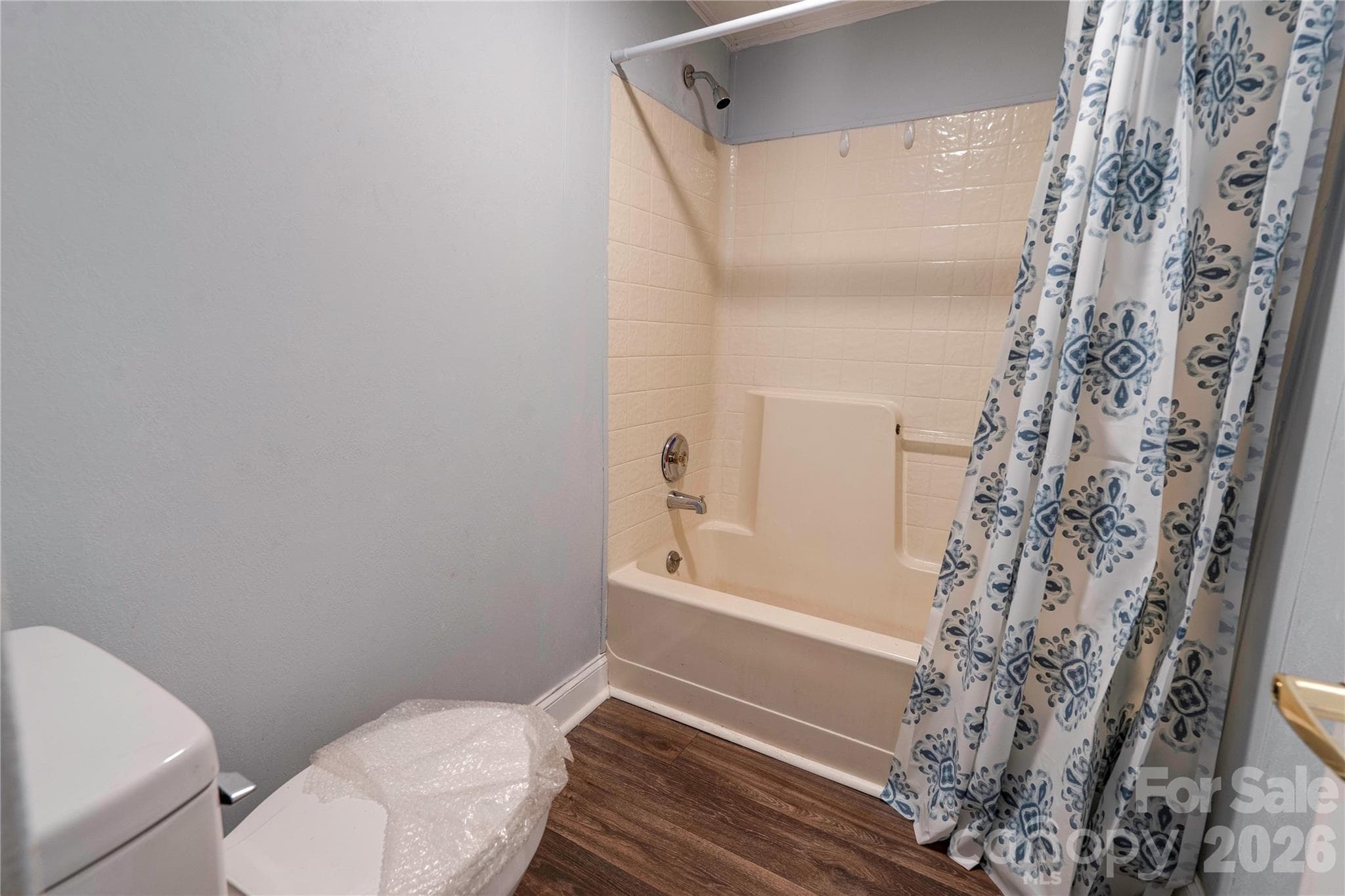 Bathroom 2 - 1726 Metcalf Road, Shelby