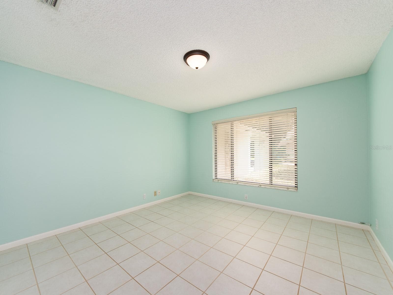 Bedroom 1 - 1612 MIDNIGHT PASS WAY, CLEARWATER
