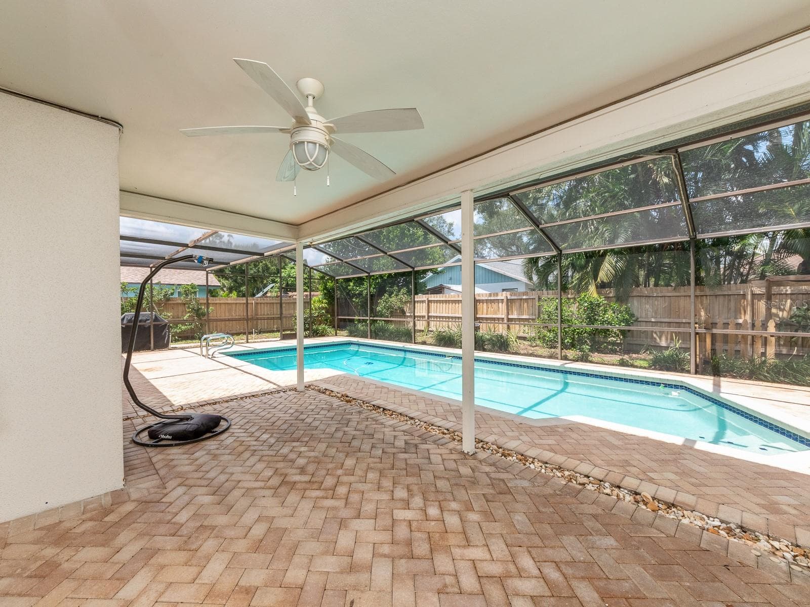 Single Family Residence at 1612 MIDNIGHT PASS WAY, CLEARWATER, photo 27 of 33