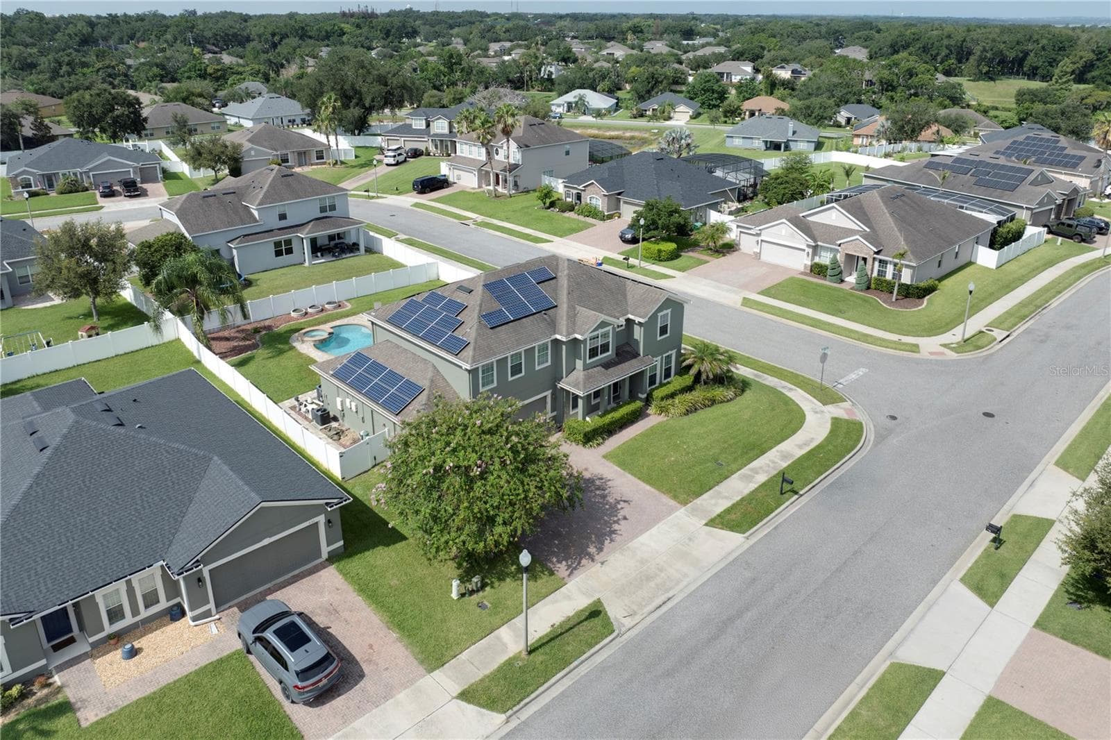 Single Family Residence at 637 GRASSY STONE DR, WINTER GARDEN, photo 6 of 67
