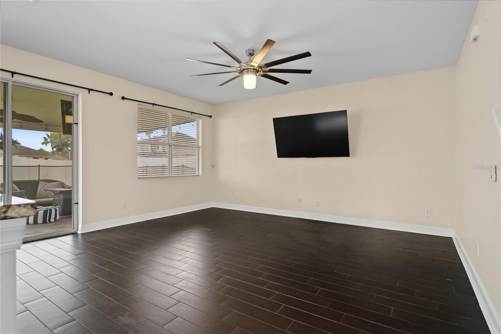 Single Family Residence at 637 GRASSY STONE DR, WINTER GARDEN, photo 16 of 67