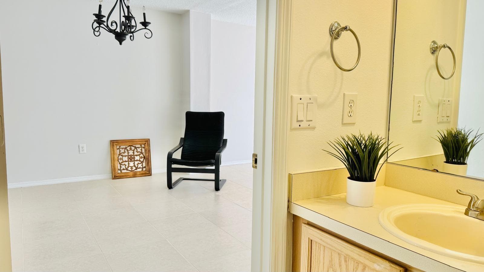 Single Family Residence at 1203 SANDESTIN WAY, ORLANDO, photo 5 of 27