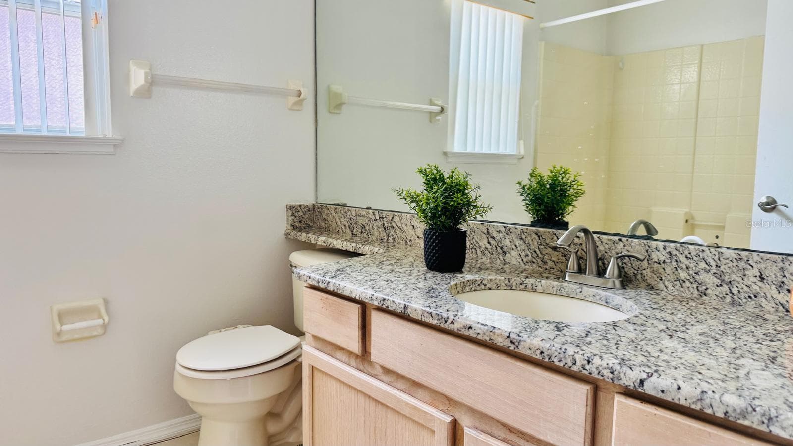 Single Family Residence at 1203 SANDESTIN WAY, ORLANDO, photo 20 of 27