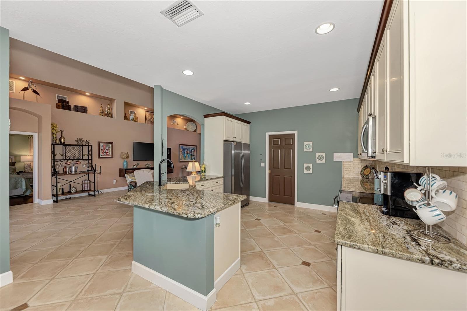 Single Family Residence at 13392 GOLF POINTE DR, PORT CHARLOTTE, photo 12 of 91