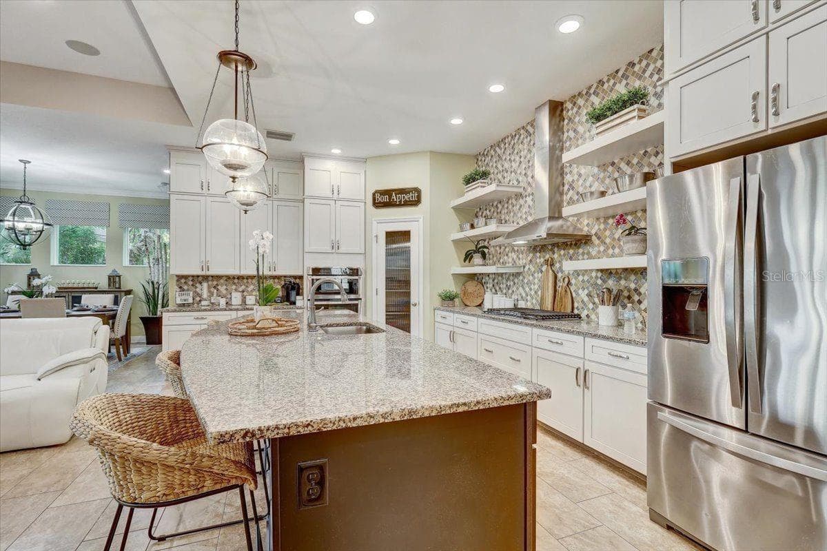 Single Family Residence at 7209 MEETING HOUSE LN, APOLLO BEACH, photo 7 of 56