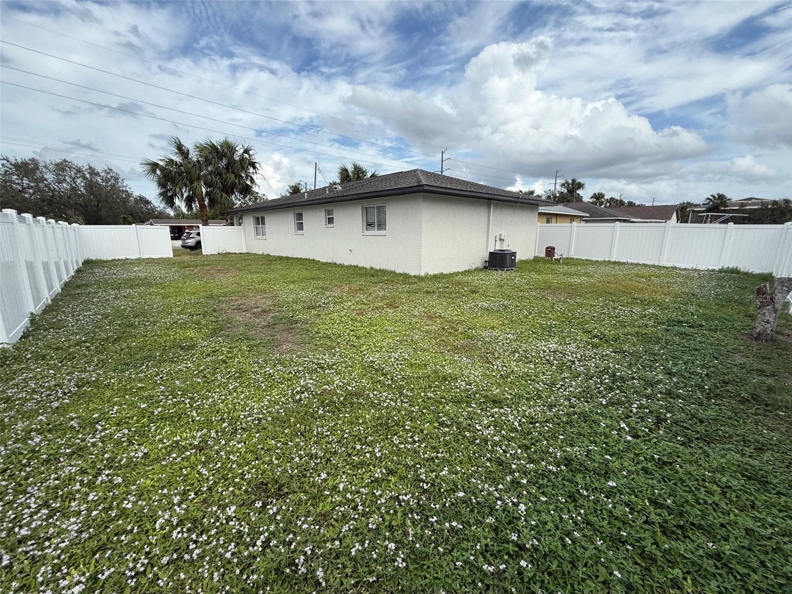 Single Family Residence at 1802 MARTIN LUTHER KING AVE E, BRADENTON, photo 10 of 11