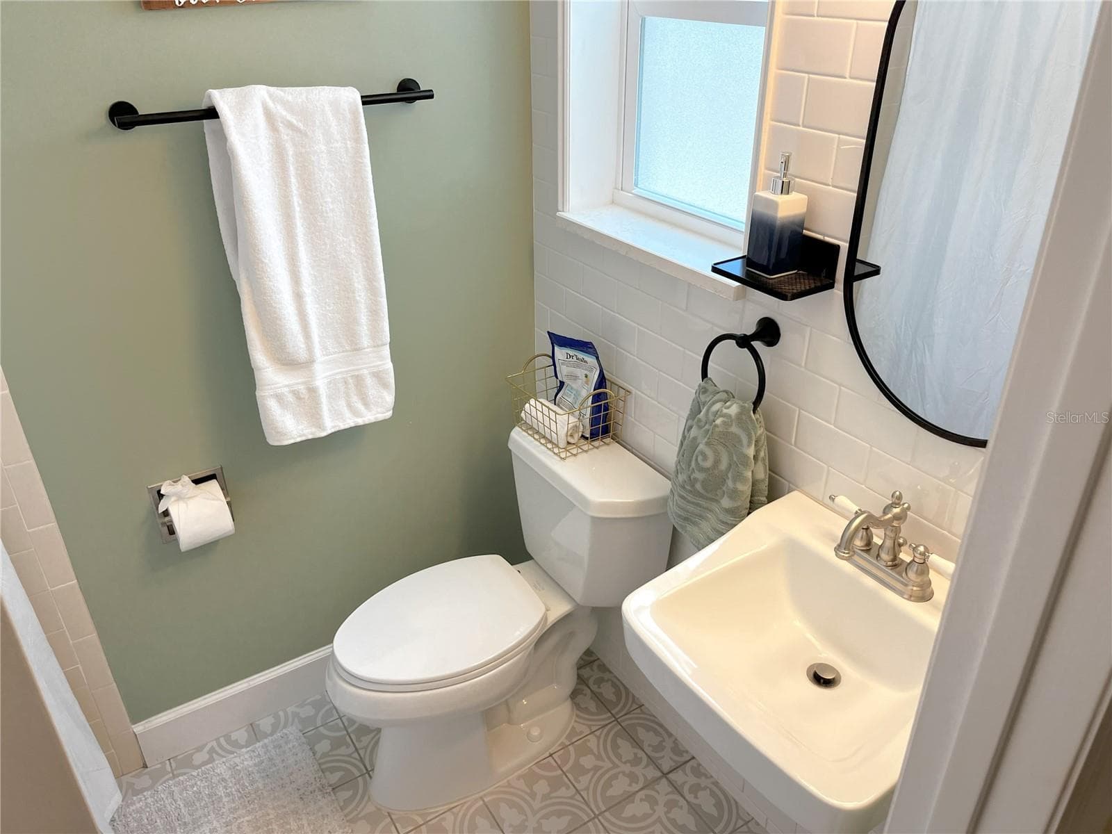 Single Family Residence at 1426 RIVERSIDE DR, DAYTONA BEACH, photo 14 of 29