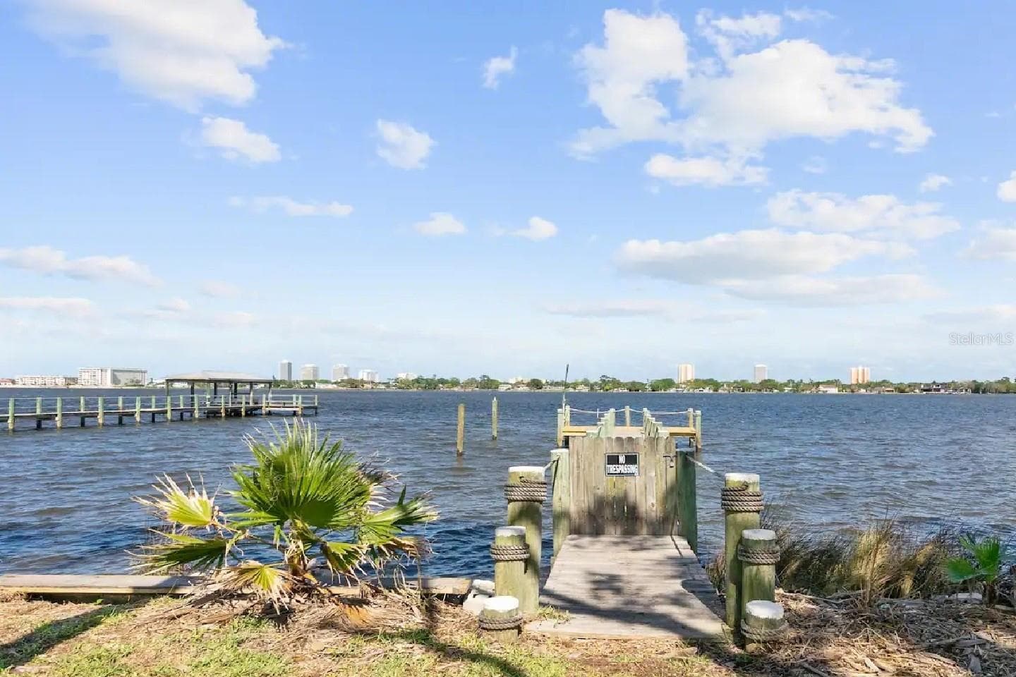 Single Family Residence at 1426 RIVERSIDE DR, DAYTONA BEACH, photo 24 of 29