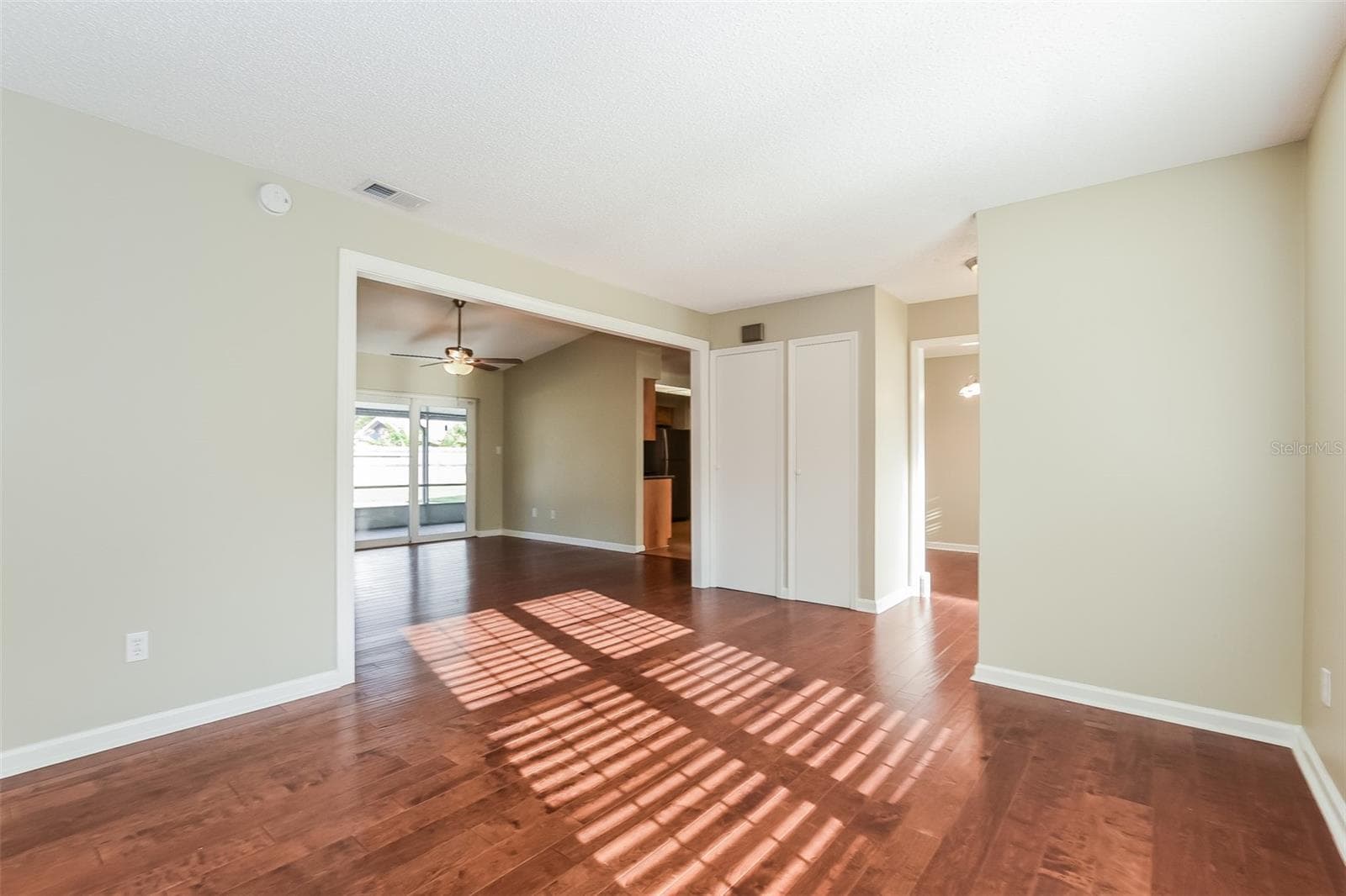 Single Family Residence at 5409 ALBERT DR, WINTER PARK, photo 3 of 15