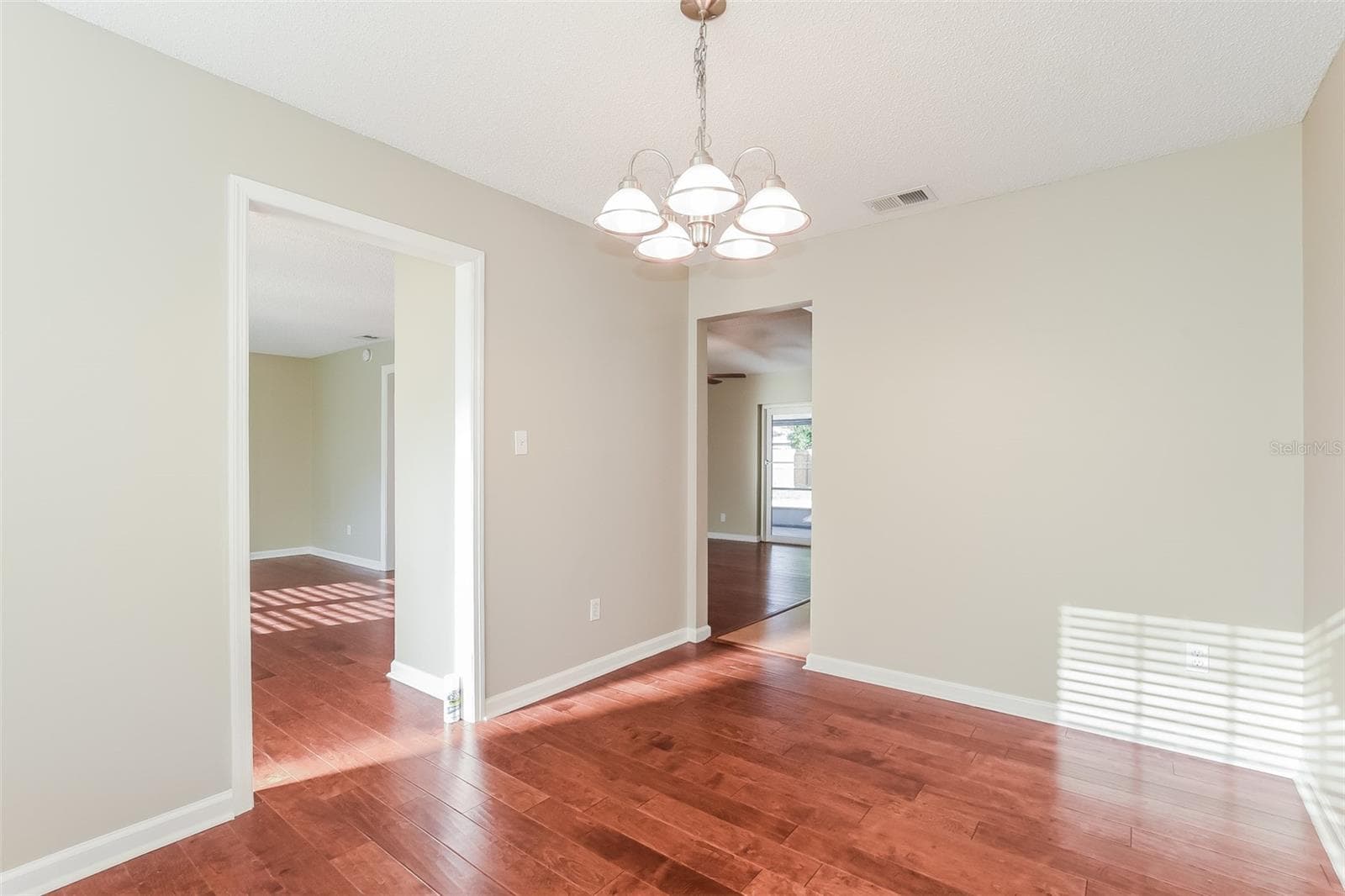 Single Family Residence at 5409 ALBERT DR, WINTER PARK, photo 4 of 15