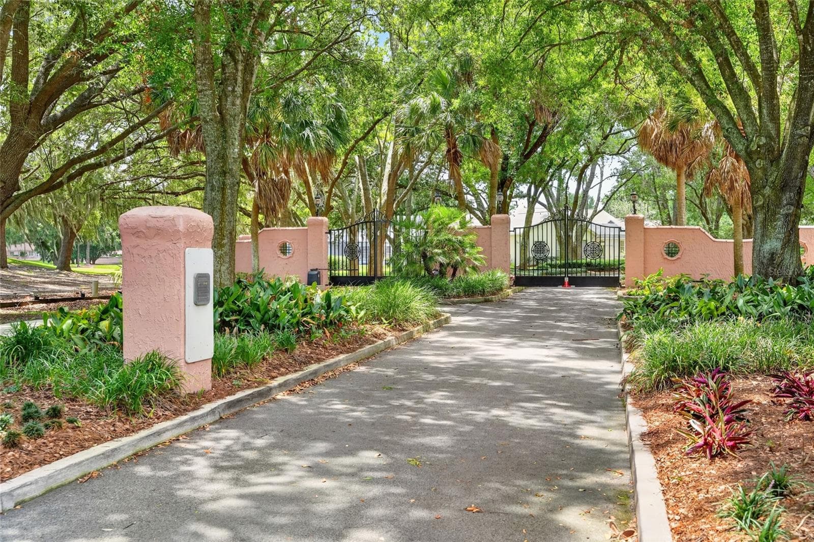 Single Family Residence at 5 HICKORY HEAD HAMMOCK, THE VILLAGES, photo 2 of 66