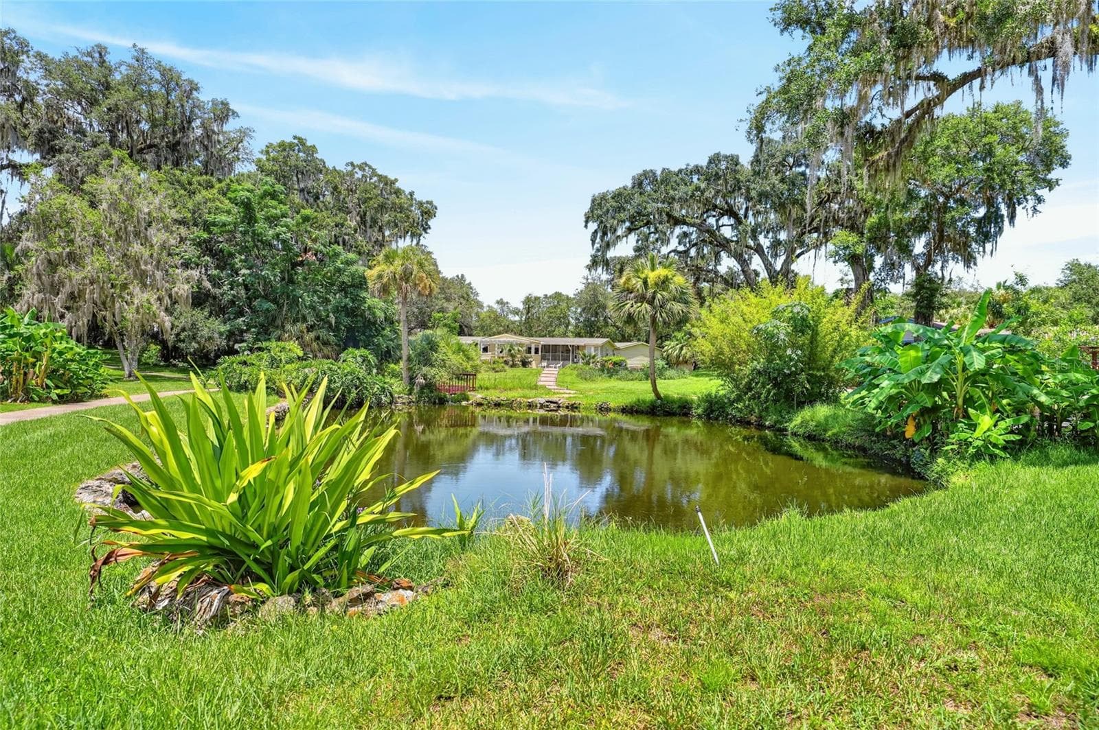 Single Family Residence at 5 HICKORY HEAD HAMMOCK, THE VILLAGES, photo 9 of 66