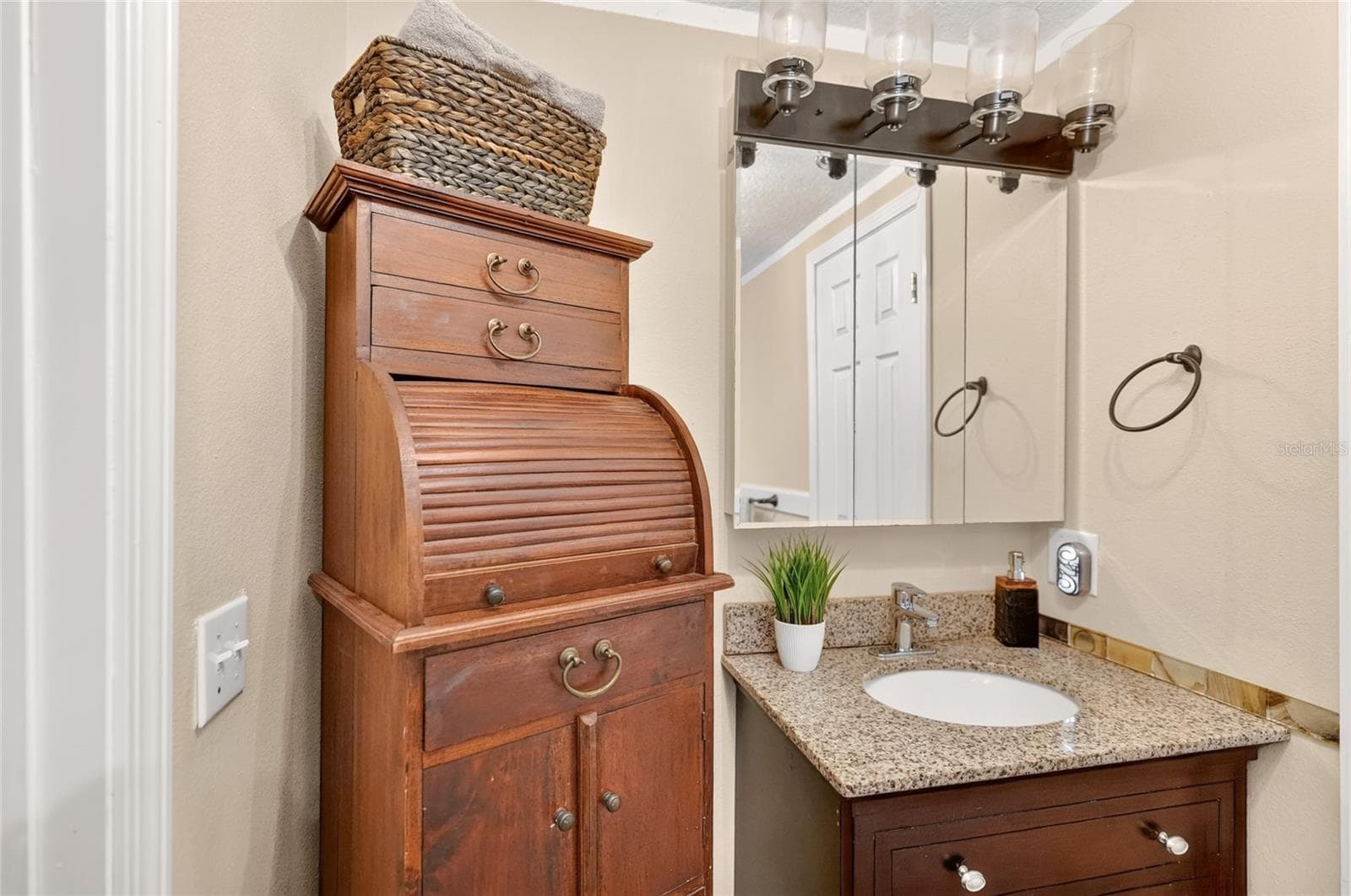 Single Family Residence at 5 HICKORY HEAD HAMMOCK, THE VILLAGES, photo 54 of 66