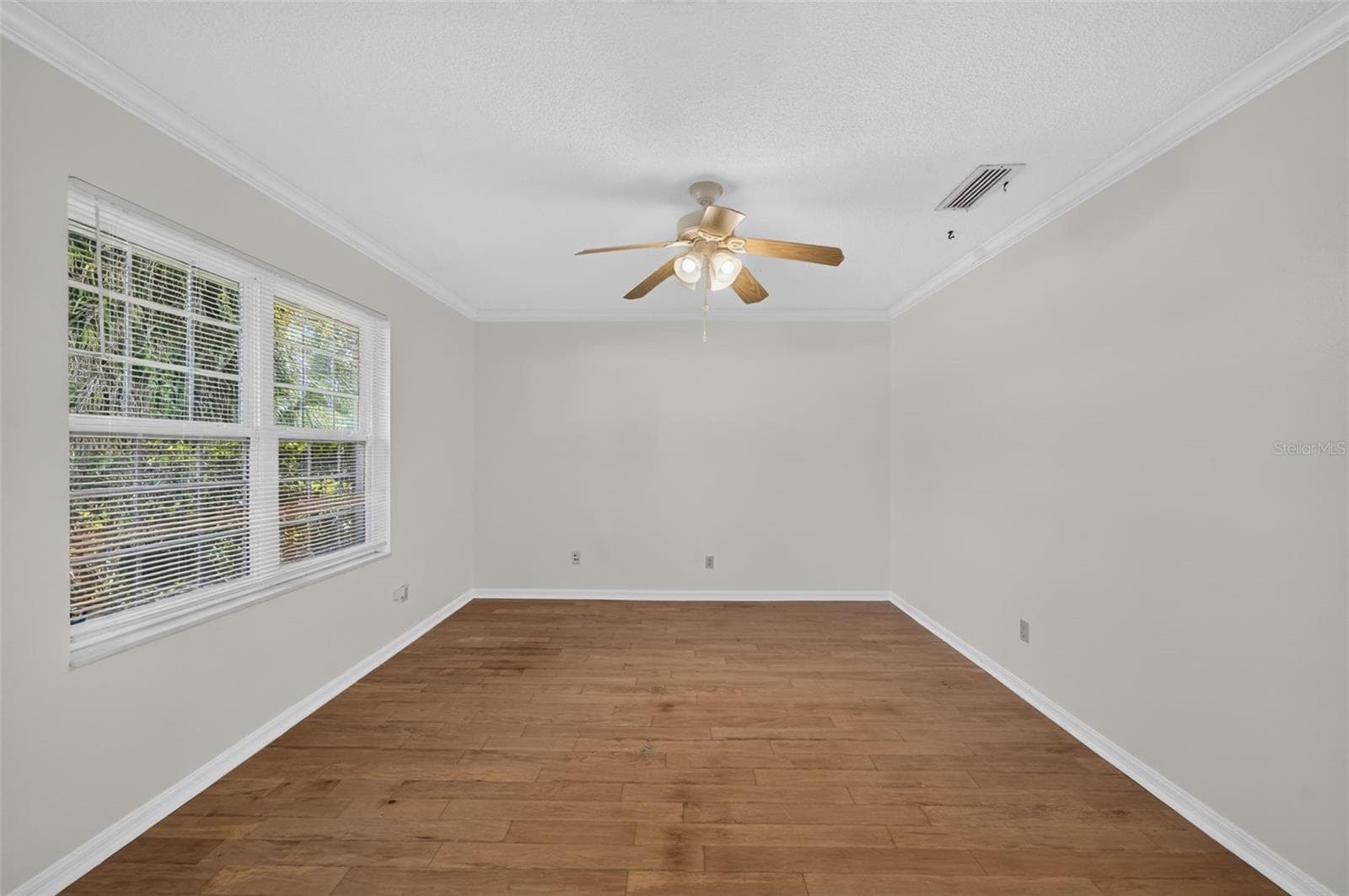 Living room - 2051 DYAN WAY, MAITLAND