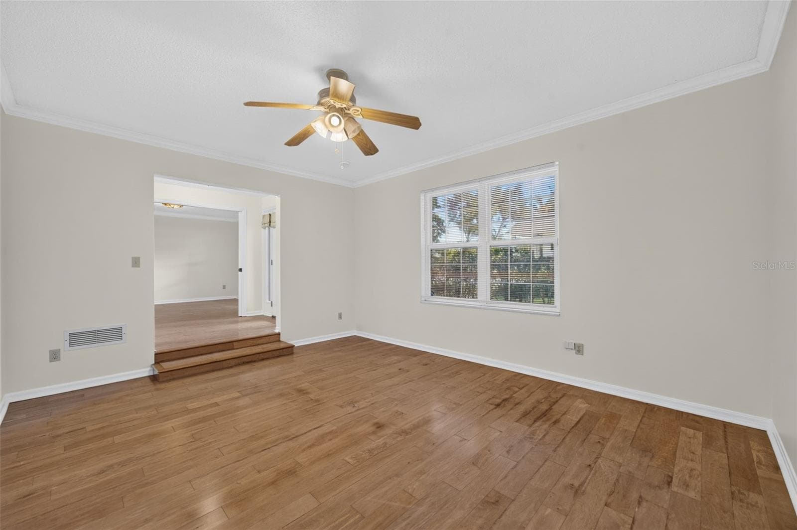 Step down into living room - only steps in the home - 2051 DYAN WAY, MAITLAND